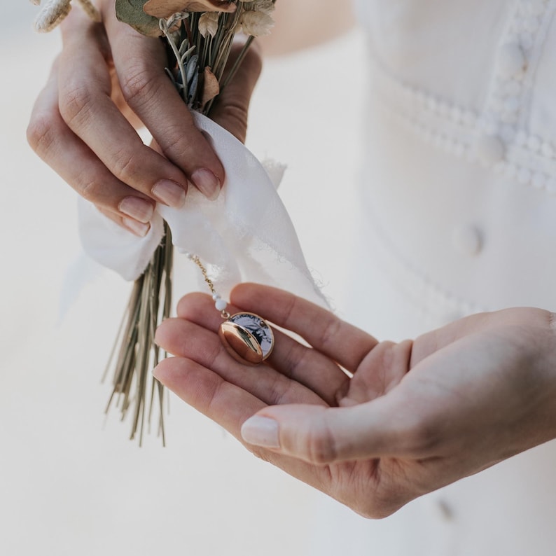 HUGO Médaillon photos bouquet Mariage image 3