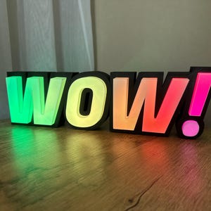 Letras de LED 3D personalizadas - Luz com nome de jogador personalizada, Placa inteligente controlada por aplicativo, Decoração de parede para configuração de jogos, Streamers, Adolescentes, Presentes
