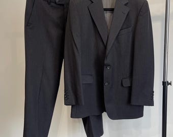 Vintage DAKS London Men's Suit | 100% Pure New Wool | Charcoal Gray Two-Piece Set | Size 38R | British Luxury Tailoring