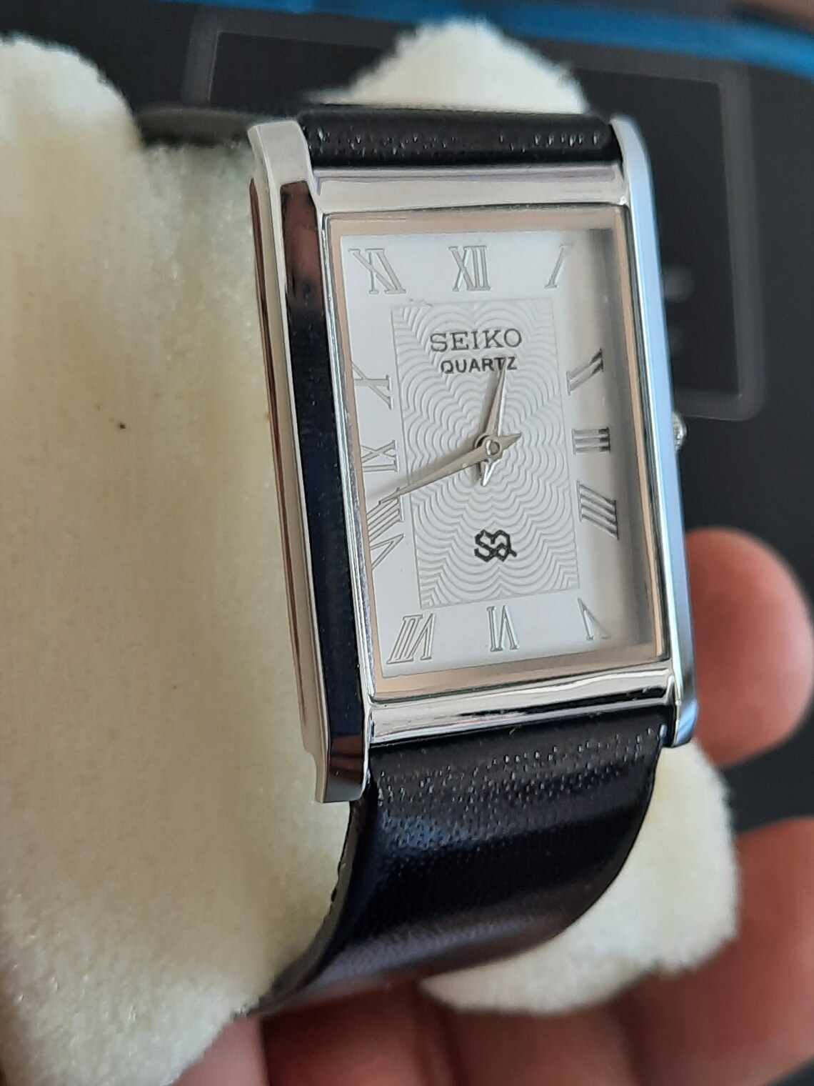 Vintage Seiko Quartz Movement Watch Super Slim Etsy