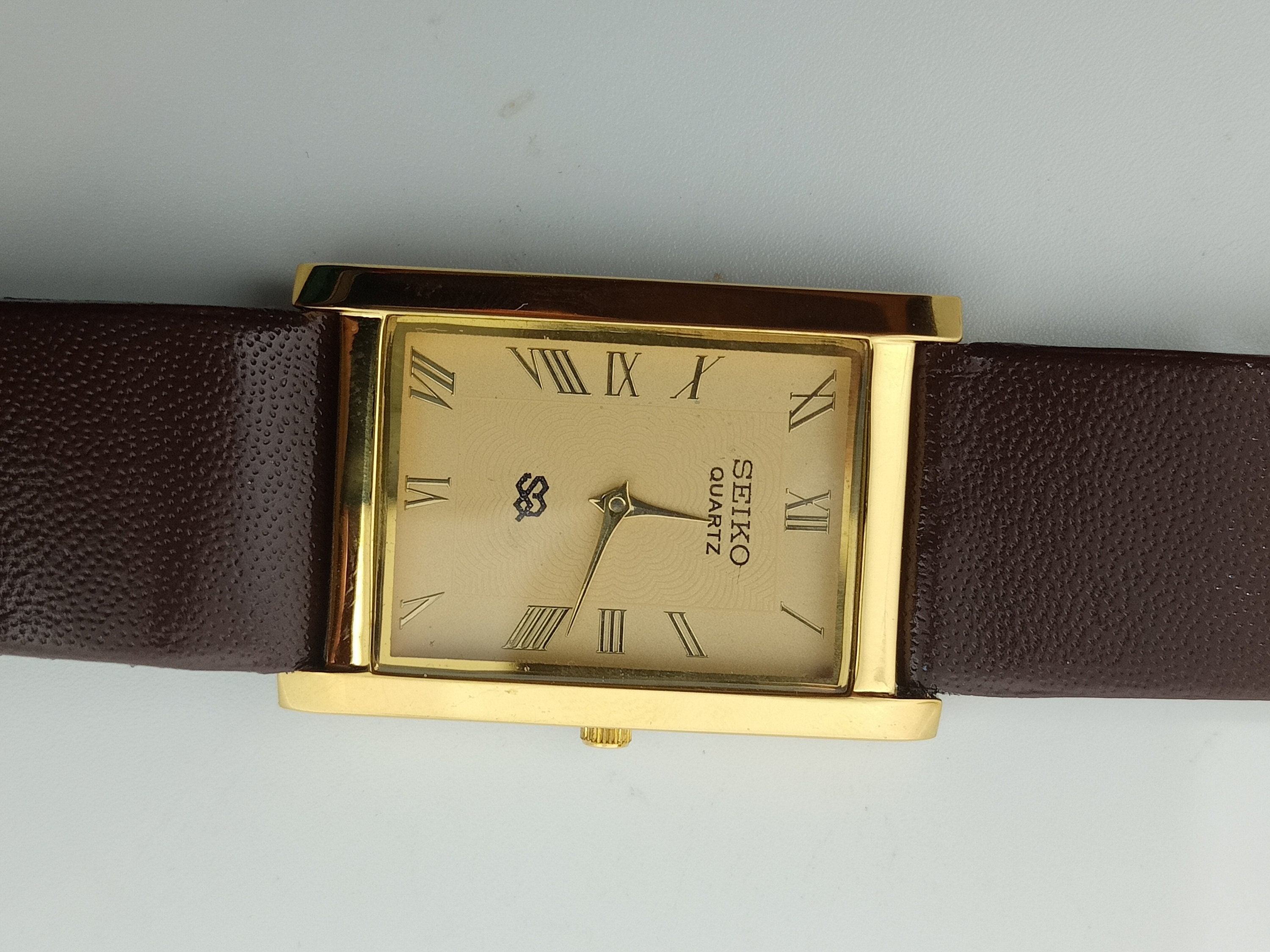 Vintage Seiko Quartz Movement Watch Super Slim Free Etsy