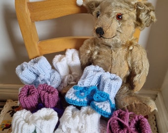 Belles chaussons pour bébé au crochet