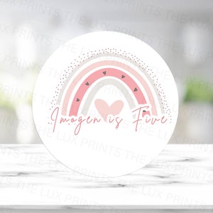 Autocollants personnalisés de fête d’anniversaire Pink Rainbow D6, décalcomanie, autocollant rond, pack d’autocollants, étiquette personnalisée, sacs sucrés, étiquette pour tasses
