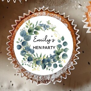 Topper per torta di fata con ghirlanda di eucalipto con testo personalizzato, carta di riso commestibile, tema floreale botanico, forniture per feste di compleanno, addio al nubilato, regalo