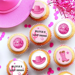 24 topper per cupcake a forma di cerchio per festa di addio al nubilato a tema rodeo, con testo personalizzato, in carta di riso commestibile o glassa o in cialda.