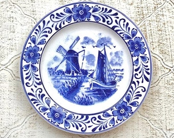 Blue Delfts Antique Small Round Plate with Dutch Motive. Made in The Netherlands