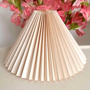 Creamy Vanilla Off White Nordic Pleated "Plisse" Retro Lamp Shade with Clip on Frame. Has Signs of Aging and Use. Please See Photos!