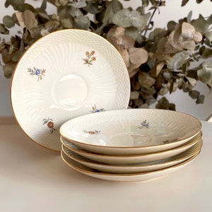 Price is for 1 Saucer. Frijsenborg No. 910-1870 Royal Copenhagen 14 cm Diameter Saucer with Gold Trim and Off White Color. Vintage 1960s