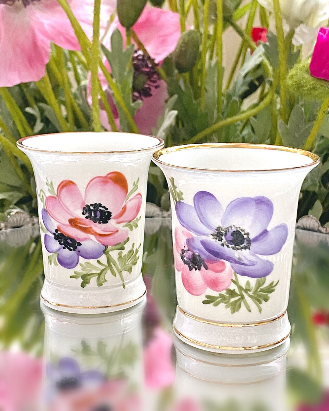 SET OF 2 Vintage White Small Porcelain Vases With Gold Trim. Hand