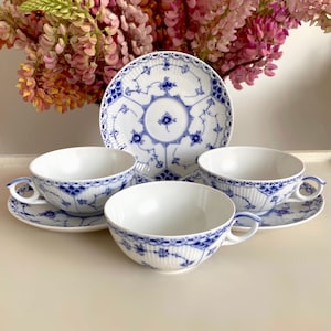 Price is for 1 Cup and 1 Saucer. Large Royal Copenhagen Tea Cup and Saucer Set. Blue Fluted Half Lace No. 525-626-656 Vintage 1950-1960s