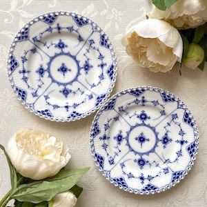 Antique Royal Copenhagen Blue Fluted Lace Cake Plate (17cm)
