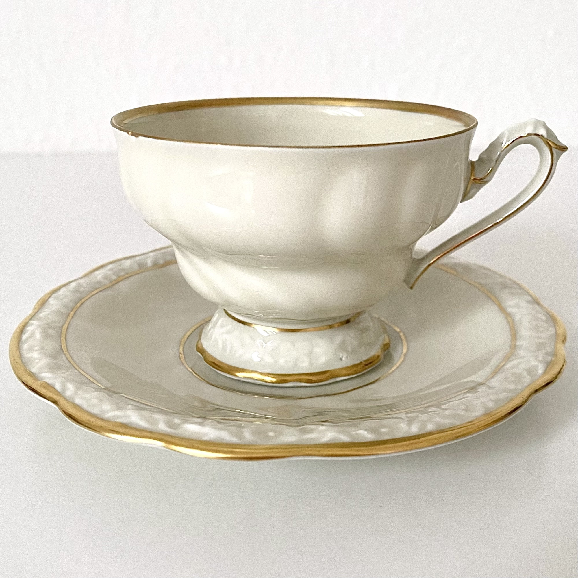 Cup (Off-White) — Studio JIALUN XIONG