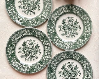 Price is for 1 Plate. 23 cm Flat Dinner Plate Antique English Fajance Westminster Wood & Sons. Dark Green and Off White Color. See Photos!