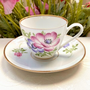 Hand Painted Anemone Flowers Motive. Pink and Lavender Blue on White Porcelain. Vintage Cup and Saucer Set. KPM and Bavaria Tirschenreuth