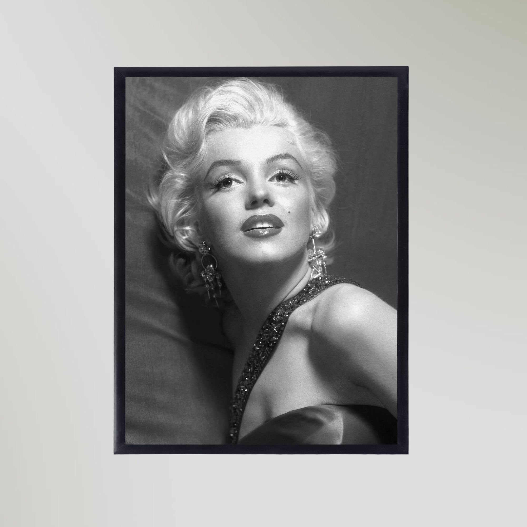 Marilyn Monroe.. 16X20 Mat with 3D 11x14 ART/Stamp Framed Art Print