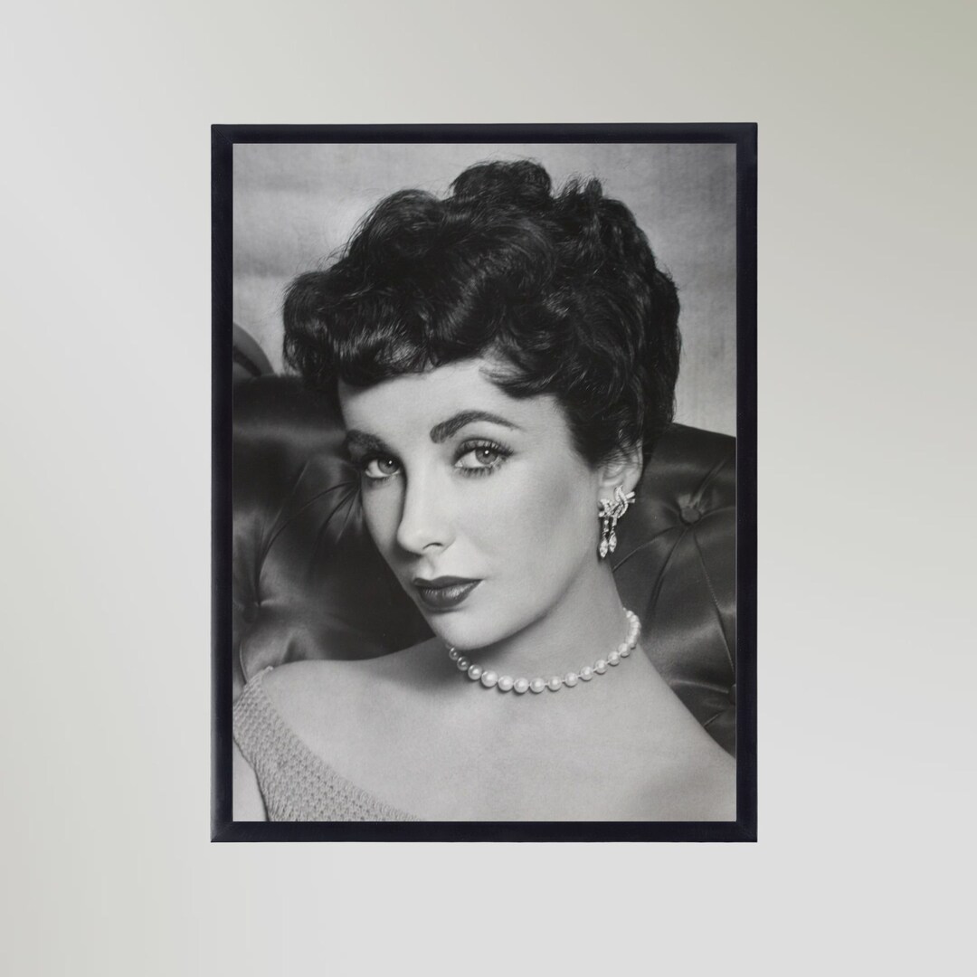 Elizabeth Taylor (1952) Print Poster Vintage Picture Gift in