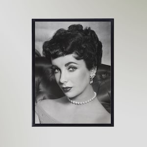 Elizabeth Taylor (1952) Print Poster Vintage Picture Gift In Various Sizes Unframed