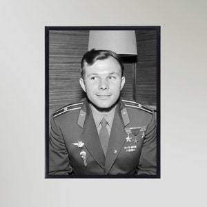 Yuri Gagarin (1961) Druck Poster Bild Geschenk in verschiedenen Größen ungerahmt