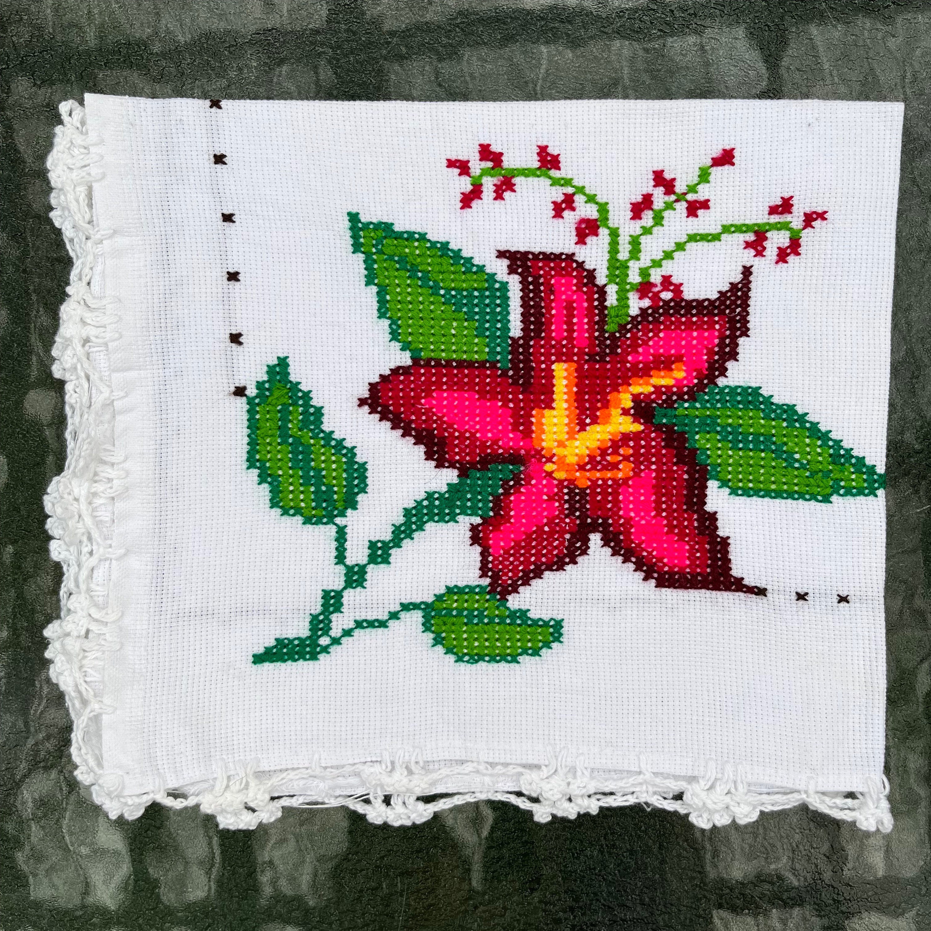 Cross Stitch Tortilla Warmer Servilletas Mexicanas Hechas a Mano Pink  Flowers Valentines 