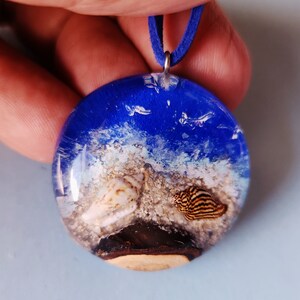 Beautiful  ocean beach scene, ocean waves , real sand and sea shells beach necklace, tropical jewelry, beach lover gift, beach jewelry