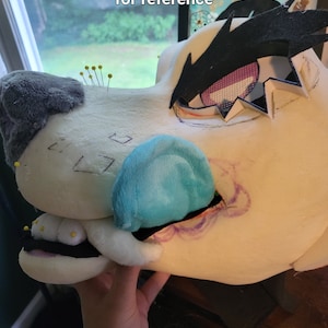 Posable fursuit/cosplay tongues