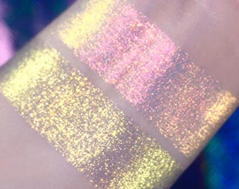Dreamless Multichrome Highlighter, multi chrome, duochrome, highlighter makeup, glowy makeup, color shifting makeup, indie makeup