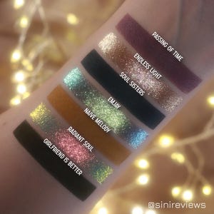 Light In Your Eyes Duochrome Eyeshadow Palette: Sparkly Shimmers & Buildable Mattes