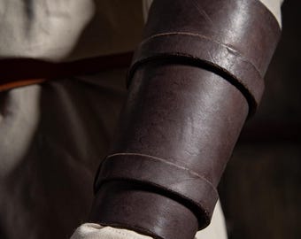 Leder-Armschienen "Bonas" – wachsgehärtet, ein Paar | Armschutz für LARP, Cosplay, Mittelaltermarkt & Reenactment, Unisex