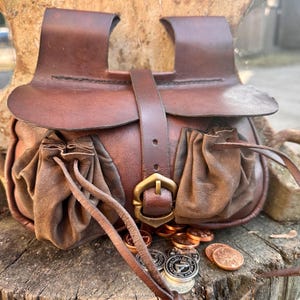 Kidney pouch “Louis” medieval leather belt bag, LARP bag, historical clothing, leather pouch, knight image 2