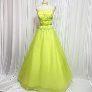 lime green princess dress Amazon.com: Lime Green Strapless Prom Dress Tulle Princess Evening Gowns  with Rhinestone Beaded Belt Size 4 : Clothing, Shoes & Jewelry