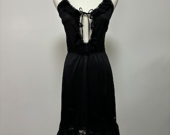 Vintage Black Lace Ruffle Slip Dress Lingerie Vampy Goth | Size M