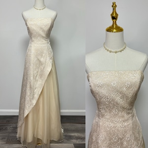 Vintage 90’s Cream Shimmer Strapless Princess Prom Dress Formal Gown | Size S/M