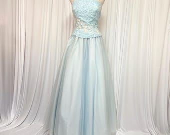 sachin and babi light blue dress Looking for a fun vintage prom dress? Look no further than Fairy Dust  Consignment! Why spend hundreds on a dress you'll wear once when you can  rock a one-of-a-kind vintage look for