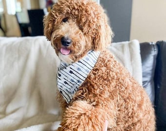 Chasquido en bandana de mascotas, pañuelo para perros, canadiense hecho, pañuelo de gato, amante de mascotas, amante de los perros, regalo de la madre del perro, nuevo cachorro, accesorios para mascotas