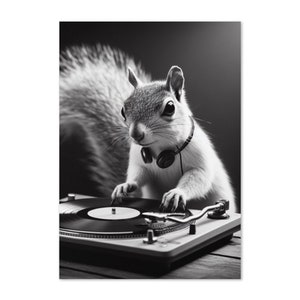 Carte de voeux DJ Squirrel Party - Drôle et vierge à l'intérieur - Parfaite pour les mélomanes, les fans d'animaux et toute célébration !