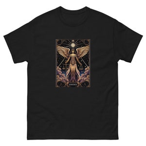 Camiseta de la Carta del Tarot de la Justicia (XI): Equidad, Verdad y Equilibrio. Camiseta suave y cómoda para amantes del tarot, místicos y personas con espíritu espiritual.