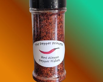 Aleppo Pepper Flakes | Mild Heat, Fruity & Smoky Flavor | Mediterranean Spice for Cooking, Grilling, and Seasoning