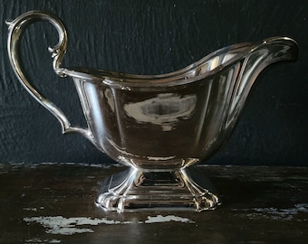 Vintage International Silver "Chadwick" Silverplate Gravy Boat / Sauce Boat