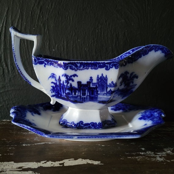 Flow Blue Gravy Boat Japan (Tre) Flow Blue Gravy Boat Japan (Tre)