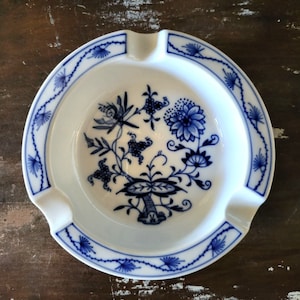 Cenicero de cebolla azul de Meissen vintage, porcelana azul y blanca, Grandmillennial