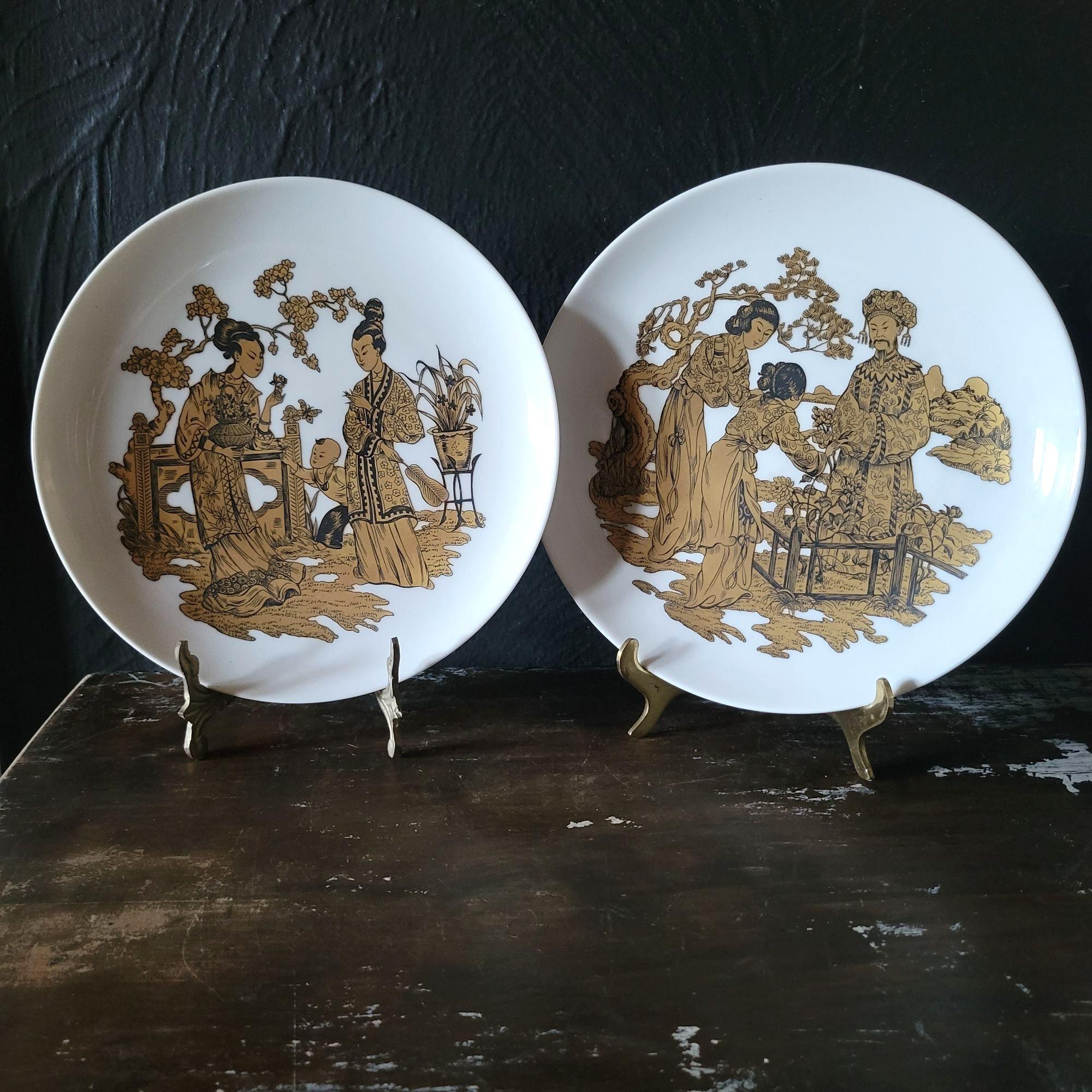 Pair of Vtg Kaiser W. Germany Porcelain Plates Asian Design Gold