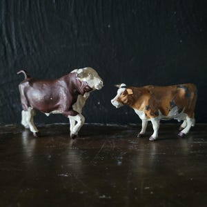 Vintage Britains Ltd Cast Lead Metal Cow / Bull Figurines Made In England