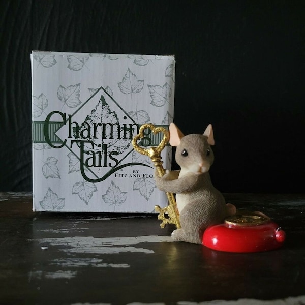 Charming Tails "You Hold The Key To My Heart", Valentines Day, Club Exclusive