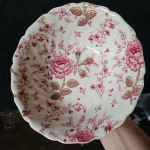 vintage Johnson Bros Rose Chintz « bol de service festonné/bol à légumes 8,25 po.