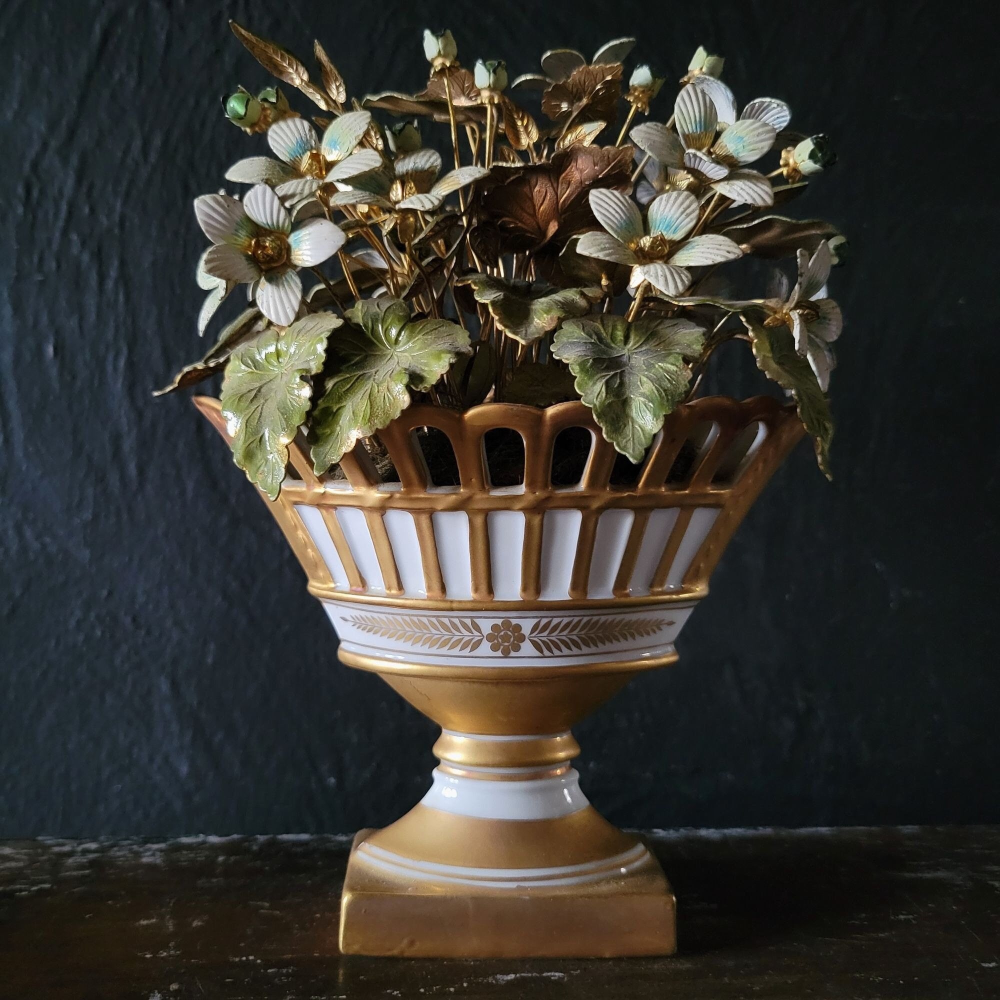 「売約済」フランス1890s'ヴィクトリアンクランベリー ヴァセリンSP花器 Vtg Gorham Jane Hutcheson Gilded Enameled Fleurs Des Siècles