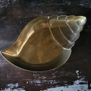 Vintage Brass Seashell-Shaped Dish / Brass Trinket Dish