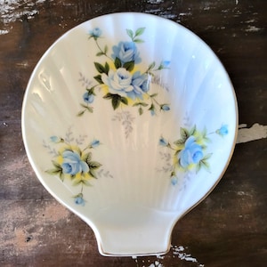 Piatto portagioie vintage Royal Windsor Blue Rose a forma di conchiglia, Cottagecore, Shabby Chic, vittoriano, Cina inglese