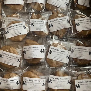 New Orleans Authentic Mini Pralines/Pecan candy individually wrapped for parties/weddings.