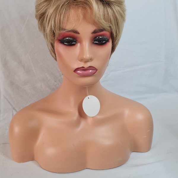 Ombre Blonde Brown Synthetic Wig | Short Blonde Mixed Brown Color Ombre Pixie Cut Layered wig | Short Bob Wig for Every Day use