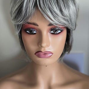 Ombre short grey pixie cut synthetic wig / mixed grey mommy hair quality grey wig